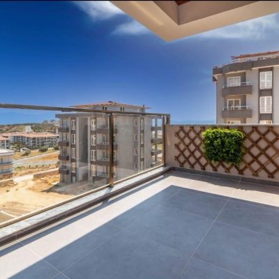 Spacious and Spacious Flat for Sale in a Complex in Kusadasi!!!
